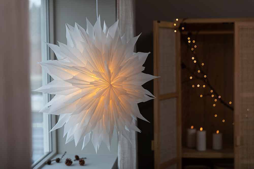 Adventsstjerne - julestjerne Adventsstjerne - julestjerne
