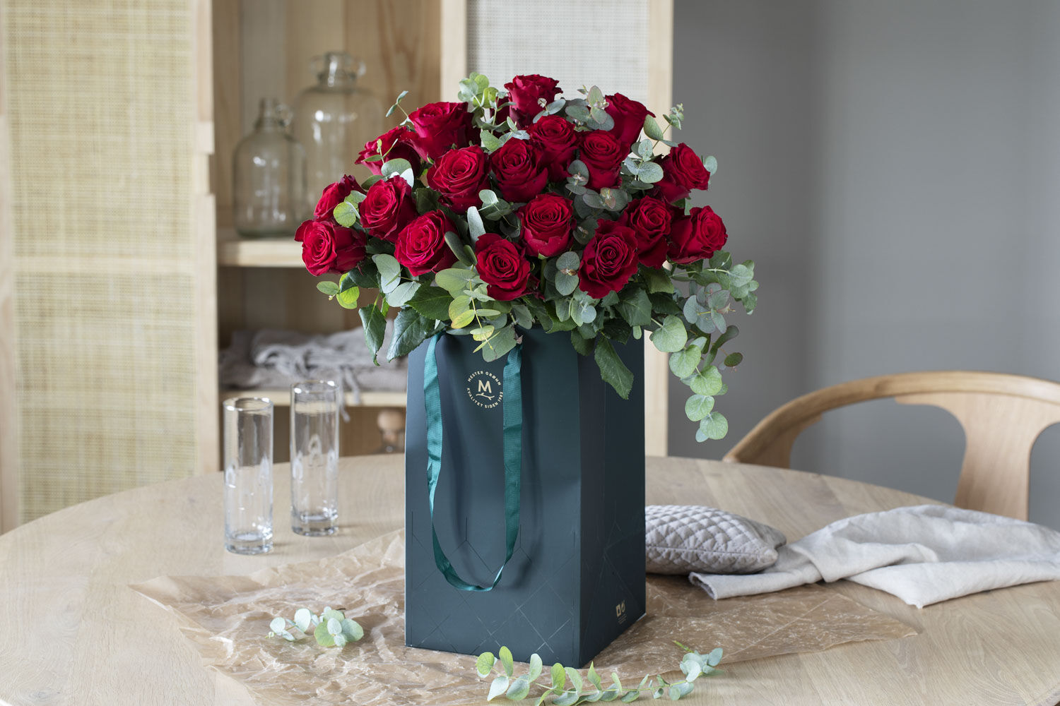 send blomster hjem til kjæresten til Valentine