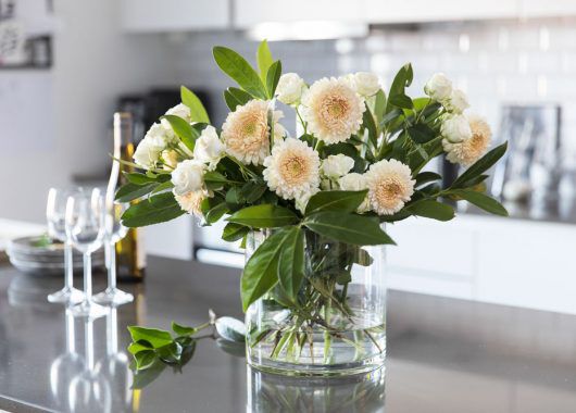 bukett med germini i glassvase bukett med germini i glassvase