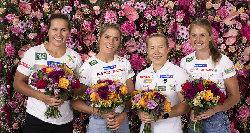 Skijentene med årets Rosa sløyfe-bukett Skijentene med årets Rosa sløyfe-bukett