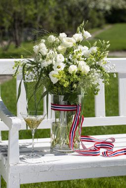 bukett fra vårt store utvalg av blomster til 3for2