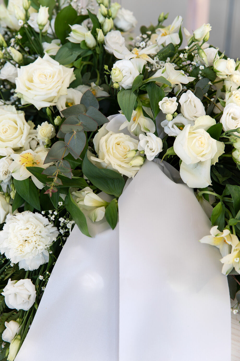 Sløyfebånd blomster begravelse