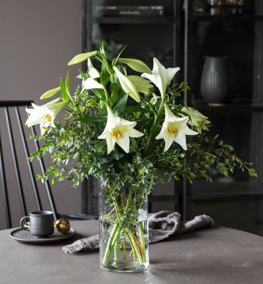 3for2_lilje bukett i glassvase 3for2_lilje bukett i glassvase