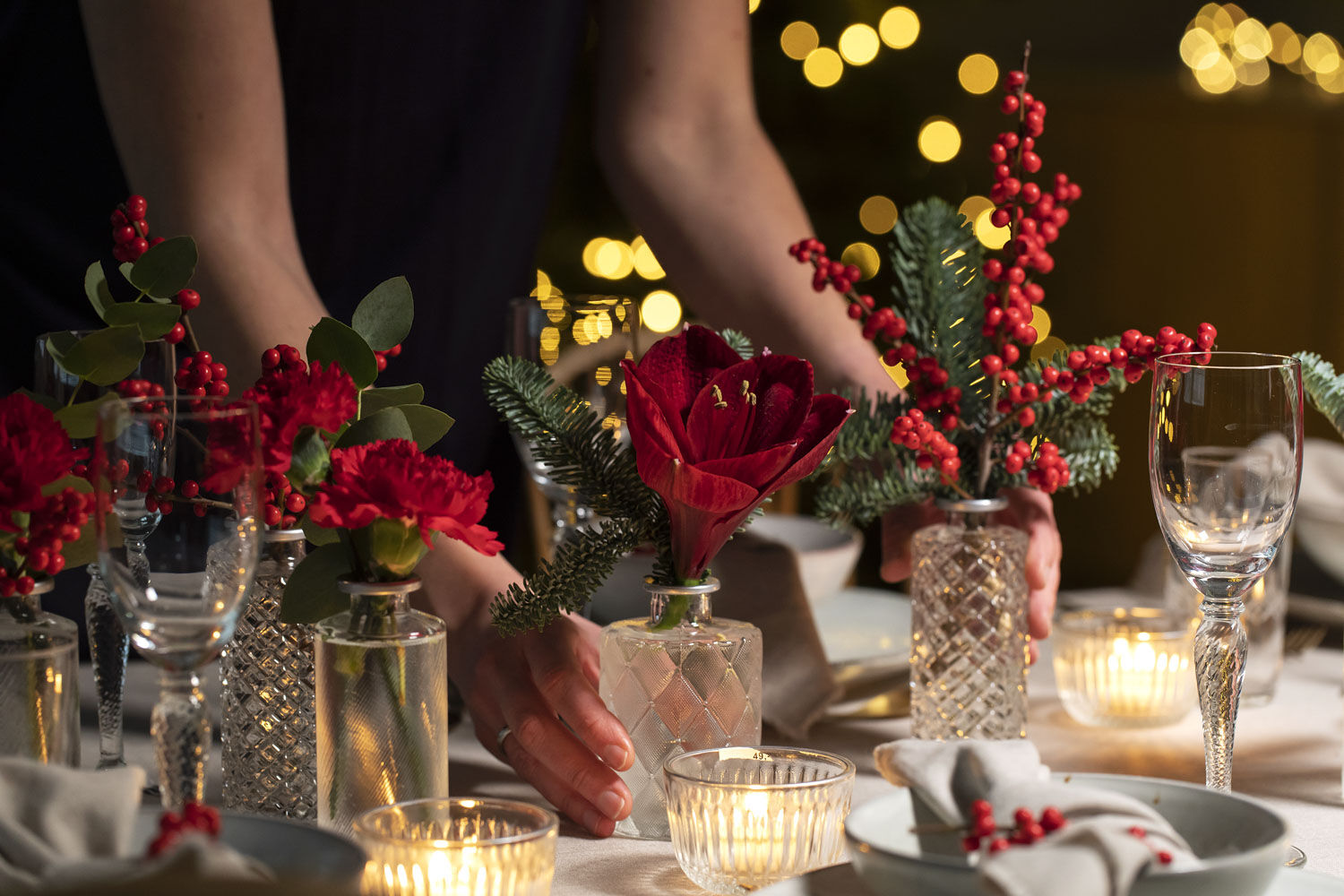 Pynte bordet med amaryllis. Pynte bordet med amaryllis.
