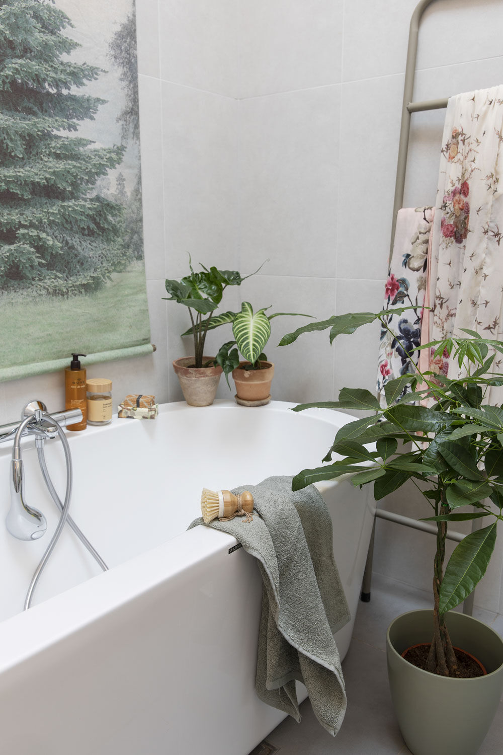 Grønne planter på badet Grønne planter på badet