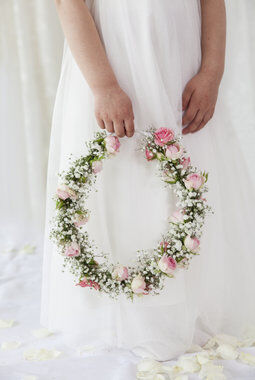 nydelig blomsterkrans til brudepike nydelig blomsterkrans til brudepike