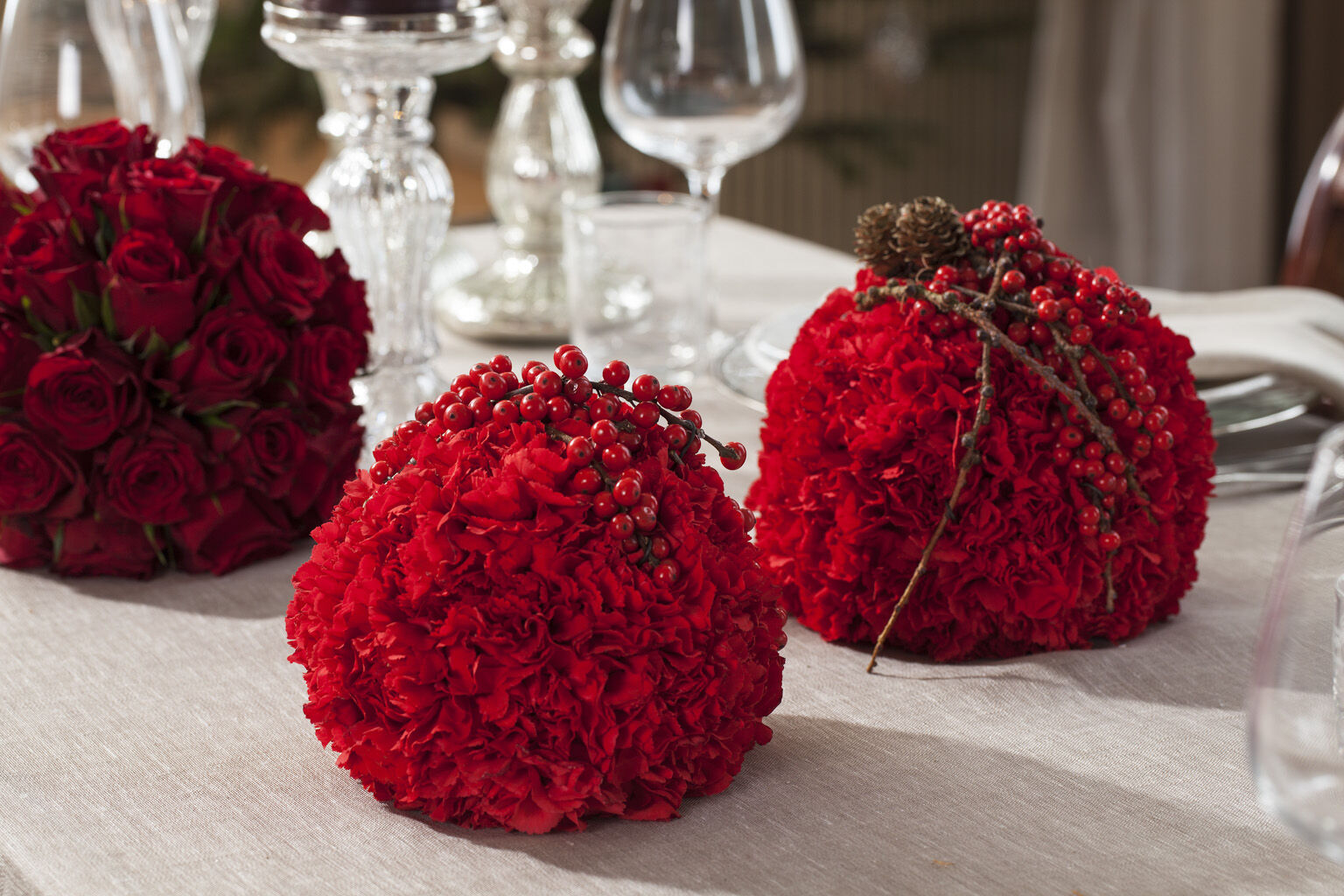 festbord med nellikkule