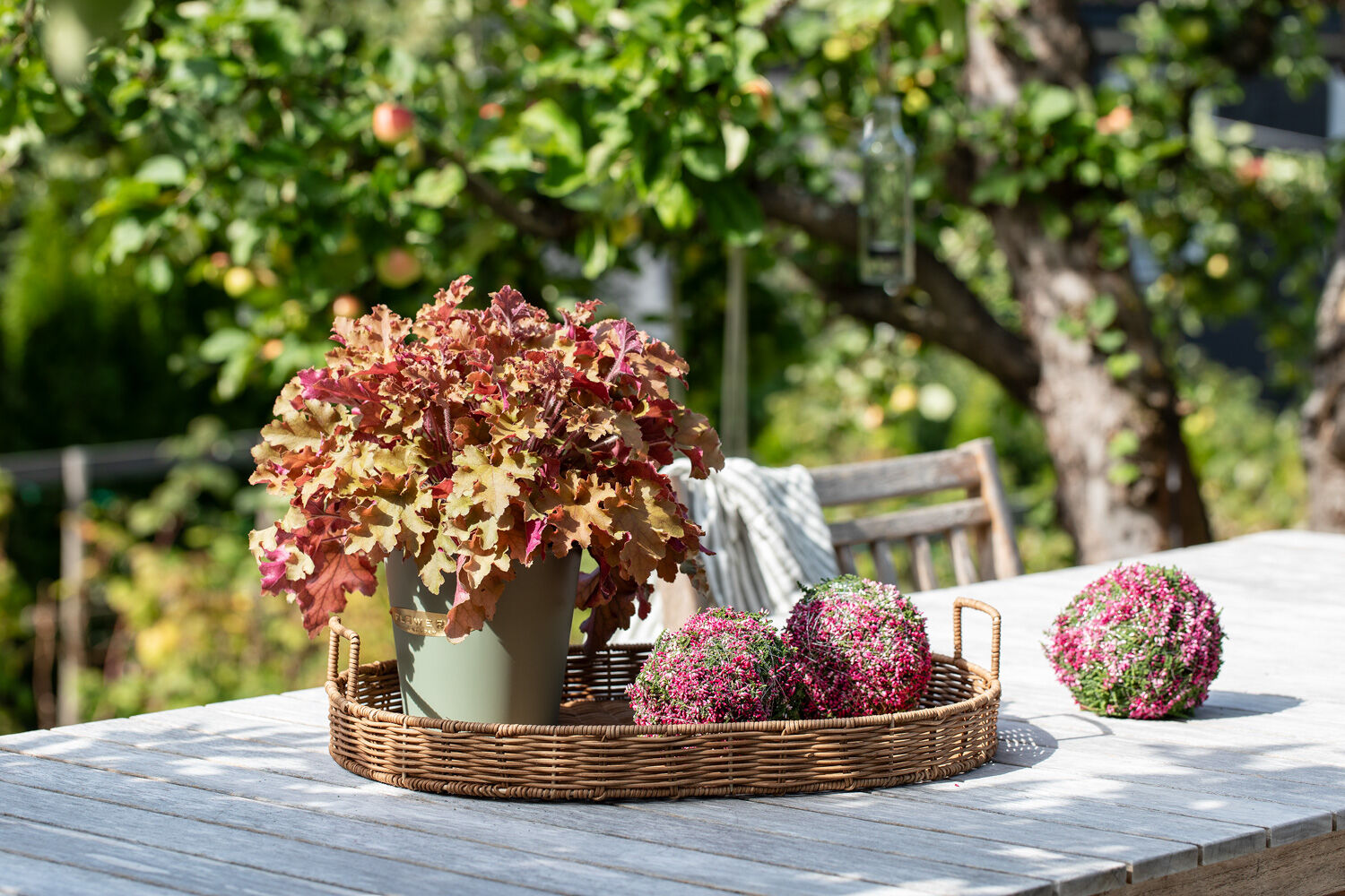 h&oslash;st med lyngkuler og h&oslash;stblomster